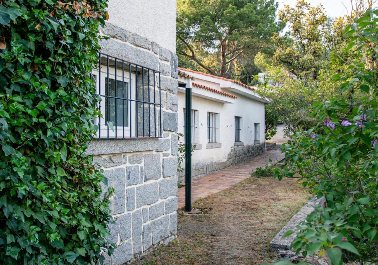 Chalet Con Piscina En Torrelodones Εξωτερικό φωτογραφία