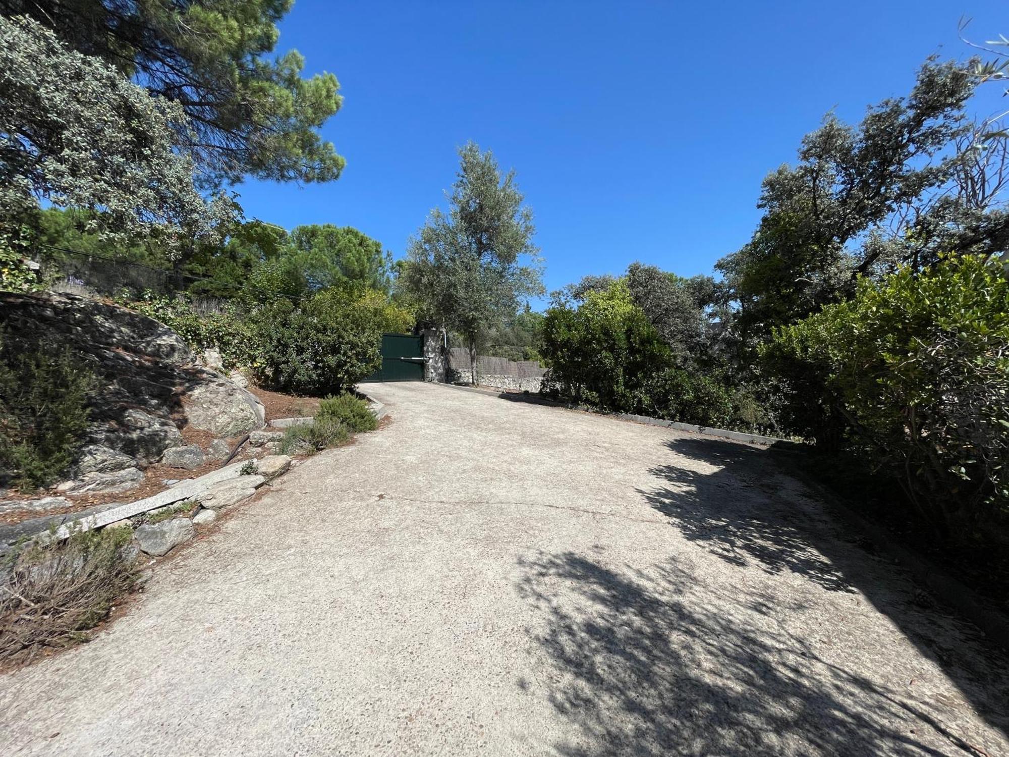 Chalet Con Piscina En Torrelodones Εξωτερικό φωτογραφία