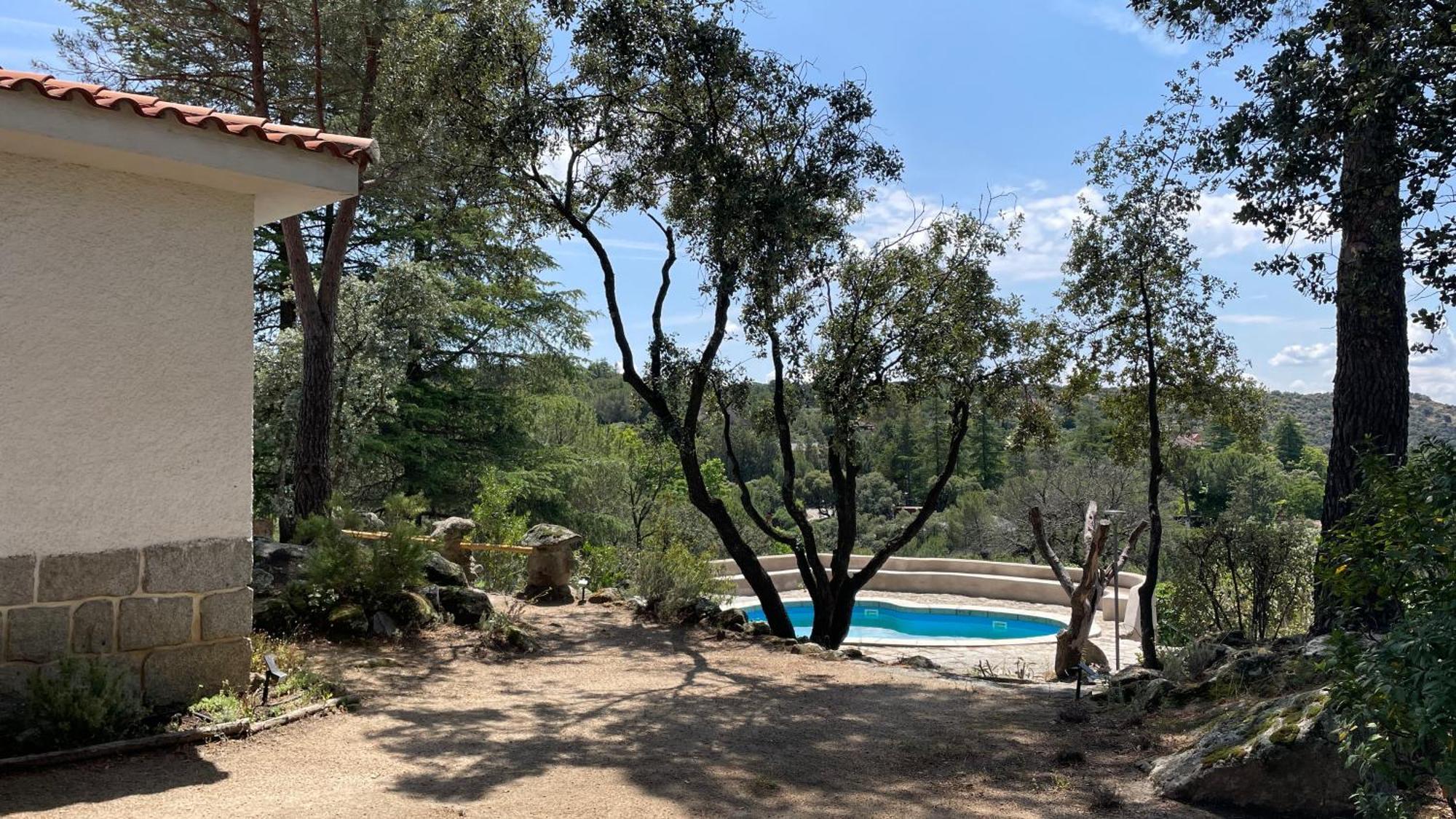 Chalet Con Piscina En Torrelodones Εξωτερικό φωτογραφία