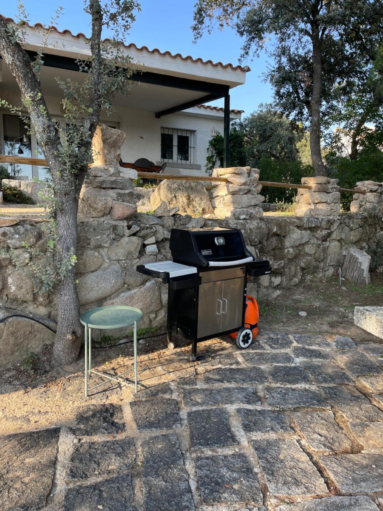 Chalet Con Piscina En Torrelodones Εξωτερικό φωτογραφία