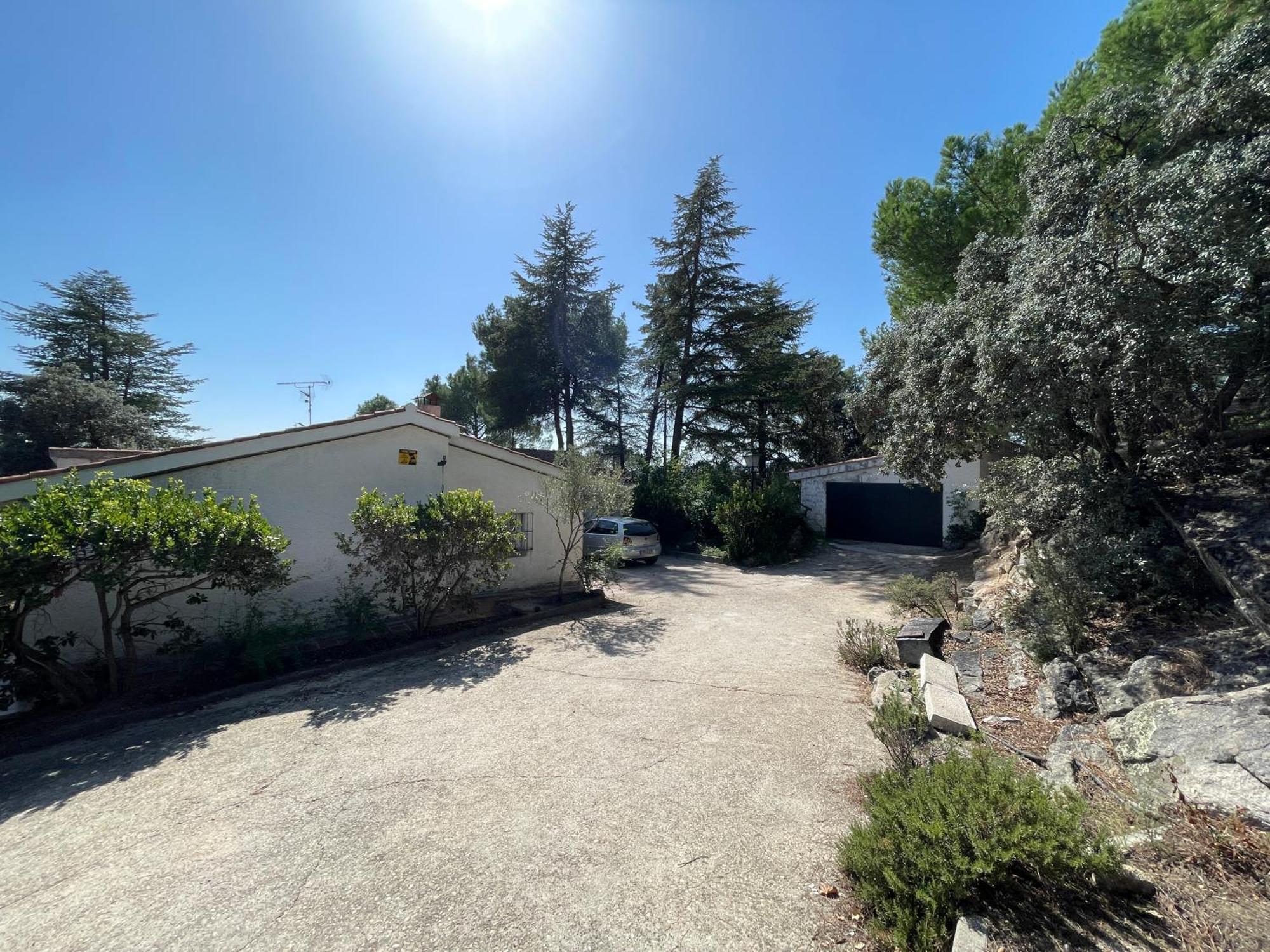 Chalet Con Piscina En Torrelodones Εξωτερικό φωτογραφία