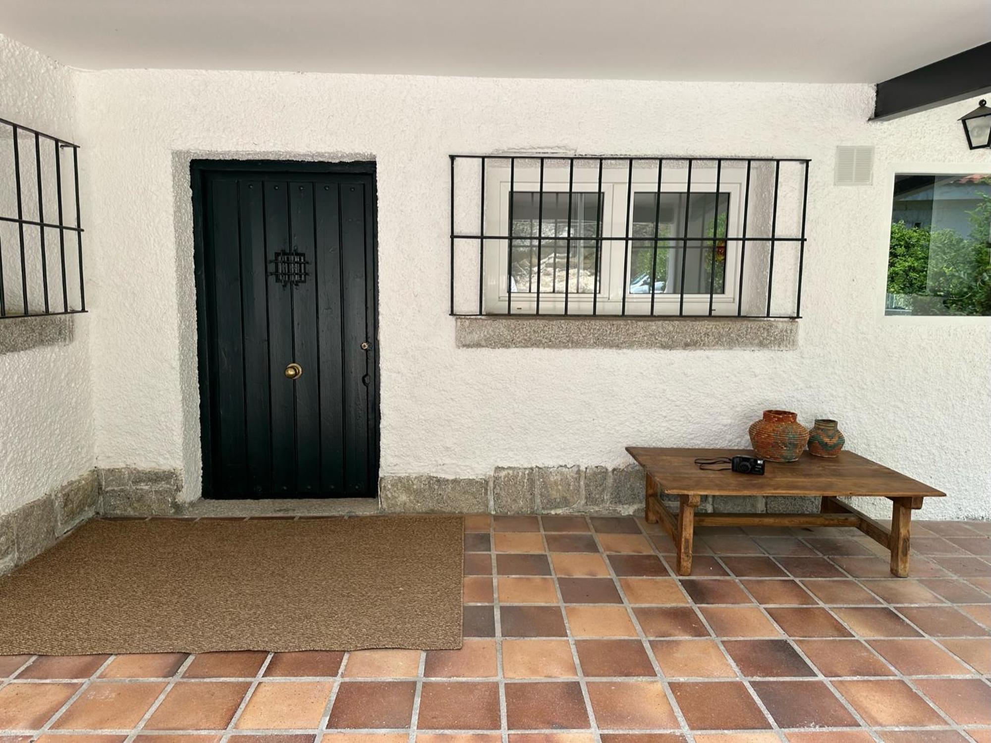 Chalet Con Piscina En Torrelodones Εξωτερικό φωτογραφία