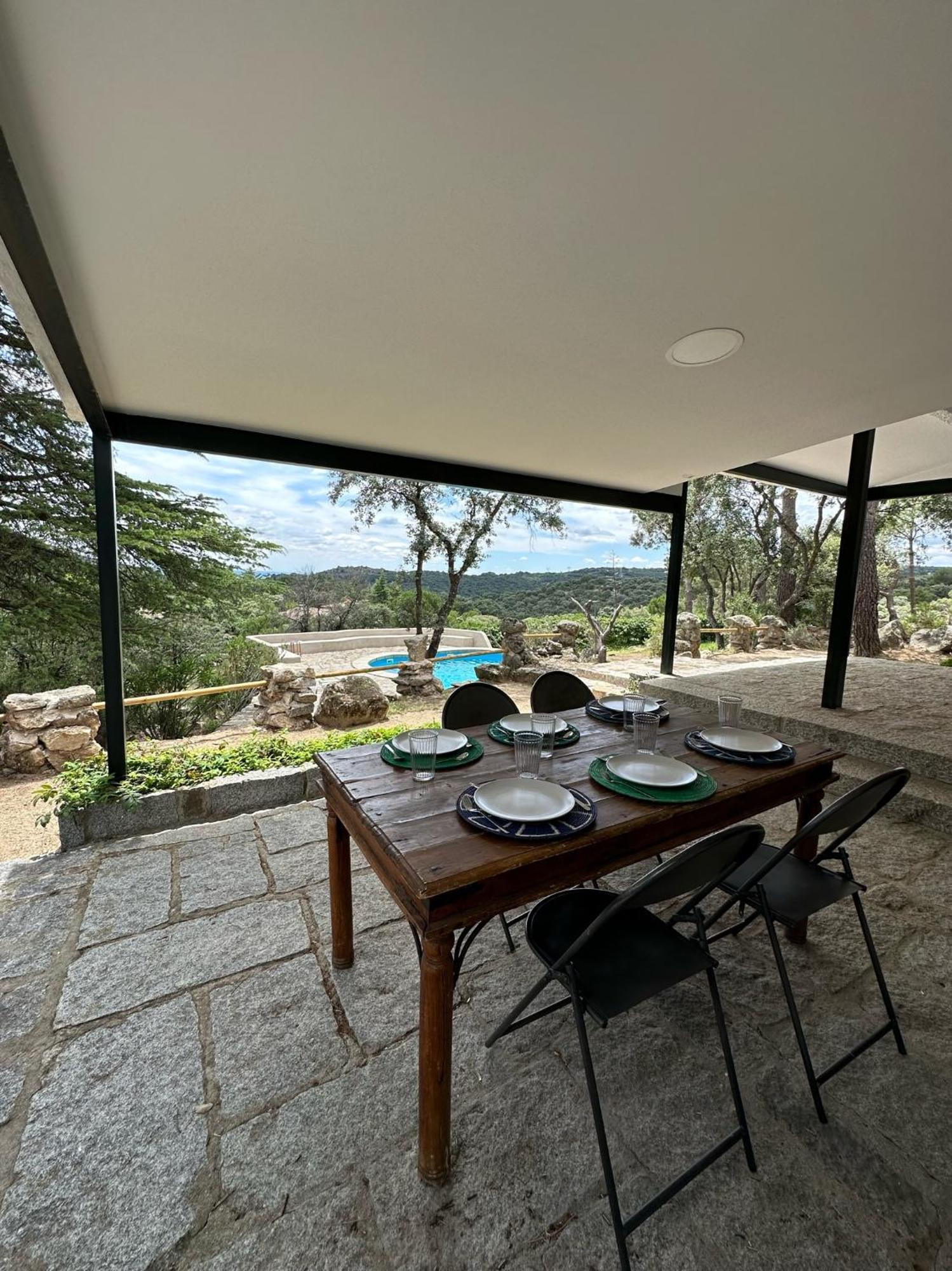 Chalet Con Piscina En Torrelodones Εξωτερικό φωτογραφία